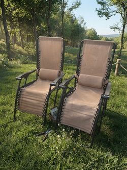 Pair of Beige Zero Gravity Lounge Chairs – Excellent Condition!