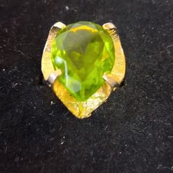 Teardrop Shape Stone Adjustable Ring Golden Toned Size 7