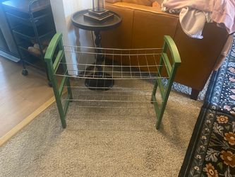 Shoe rack