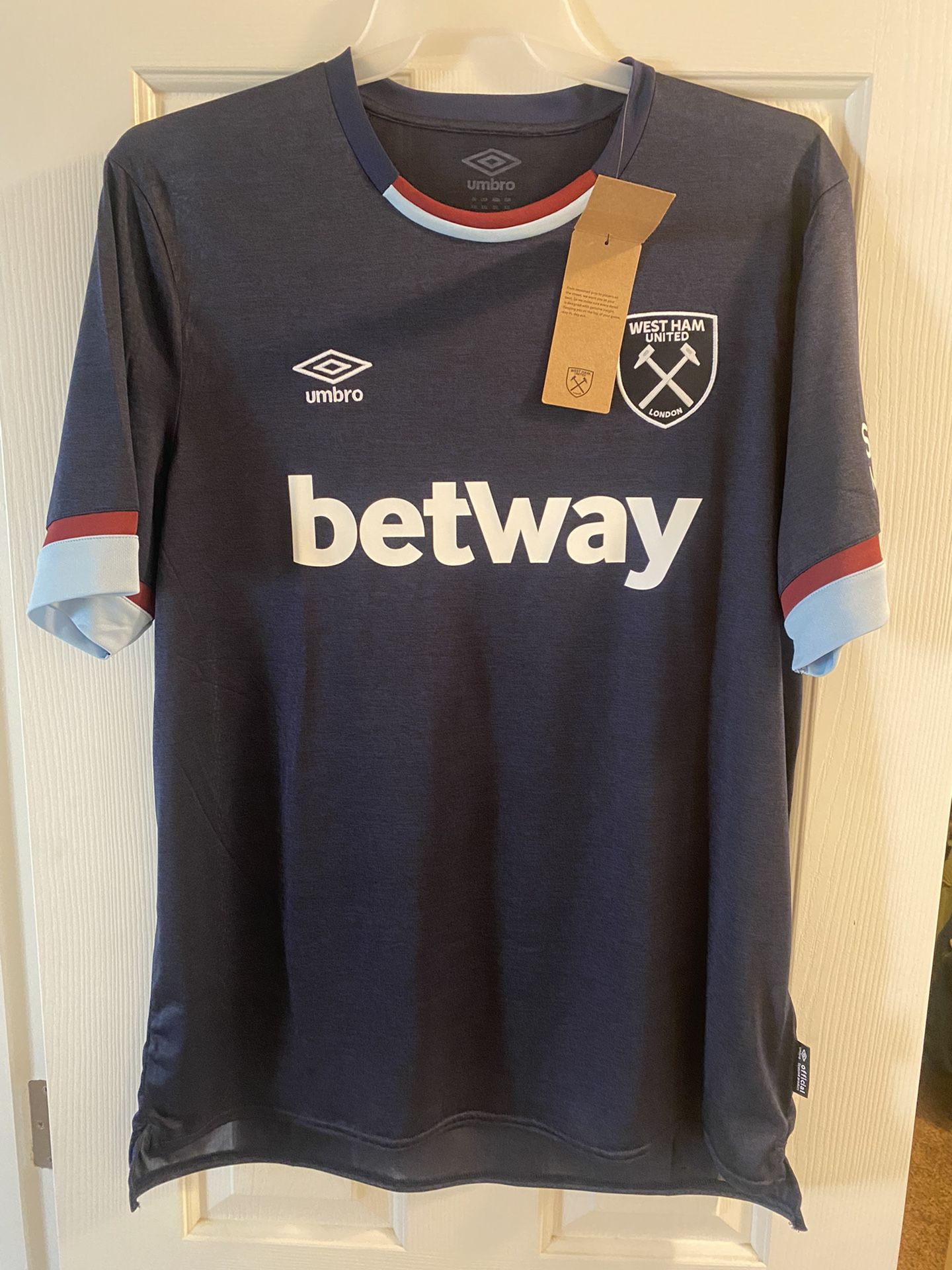 BRAND NEW West Ham United Jersey 2021 22