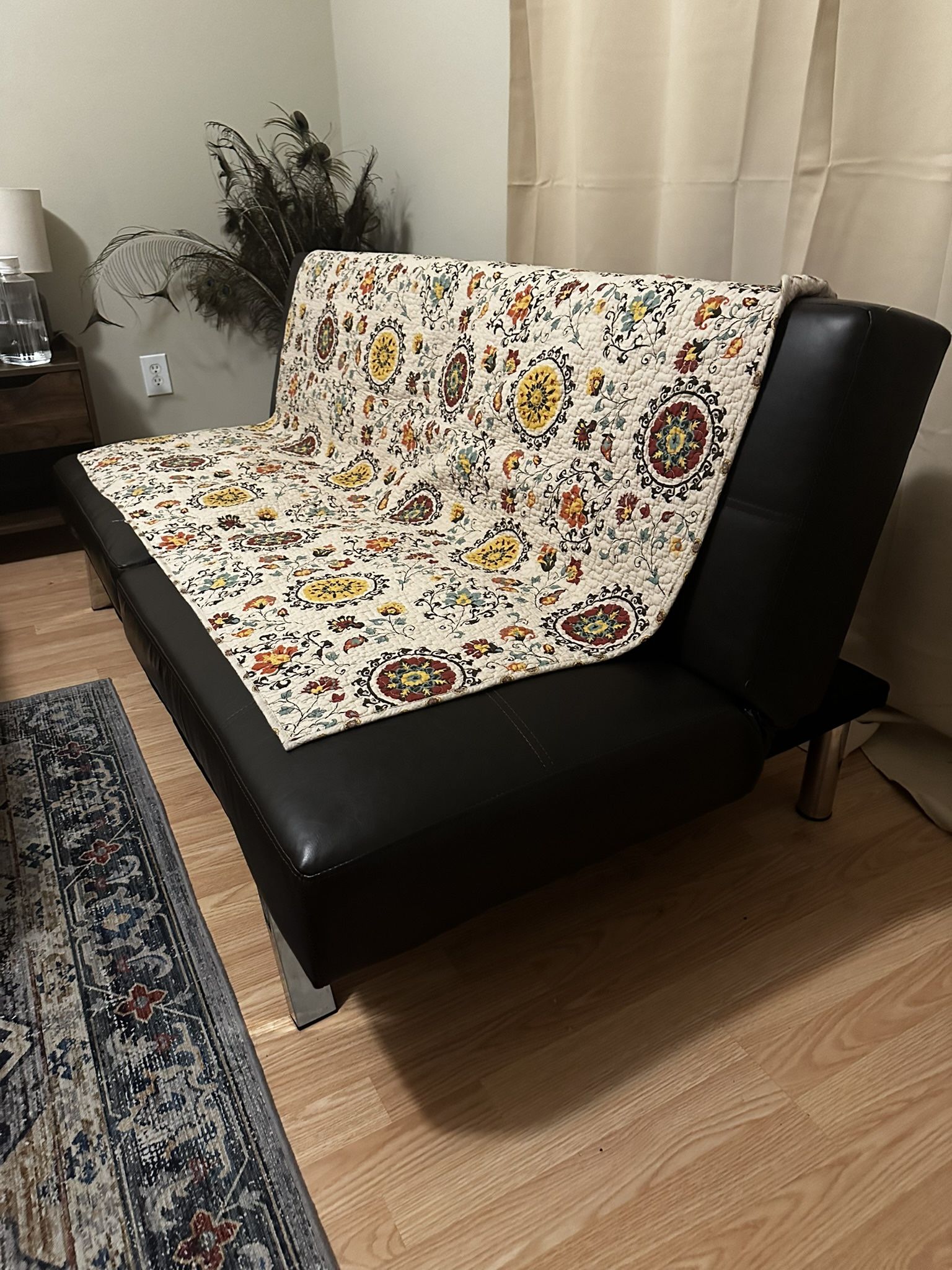 BEAUTIFUL SLEEPER FUTON