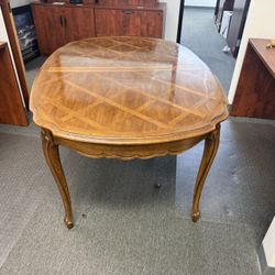 Beautiful Solid Wood Dinning Or Kitchen Table OBO 
