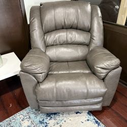 Jackson Furniture Grey Recliner 