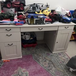Twin Bed And Study Desk