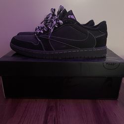 Black phantom dunks
