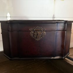 Velvet Lined Wooden box 