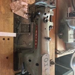 Three-thread sewing machine, made in Japan