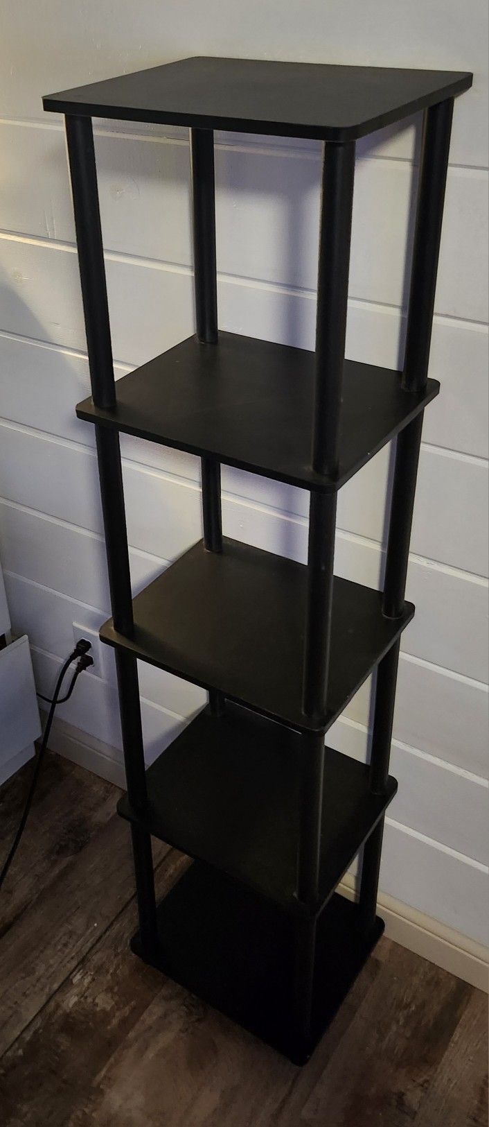 Shelf/pantry