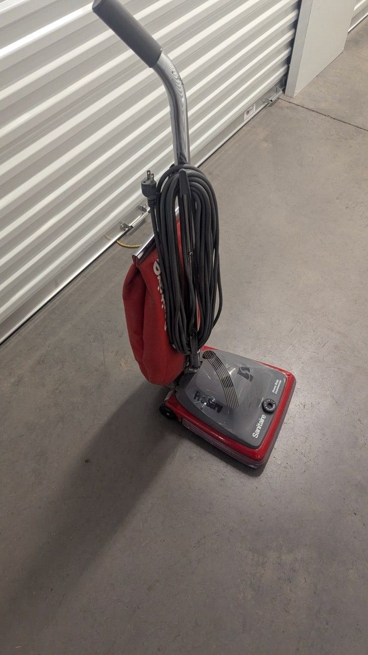 Sanitaire Commercial Vacuum
