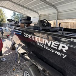 2018 Crestliner Discovery 14ft 7in Boat W/trailer 