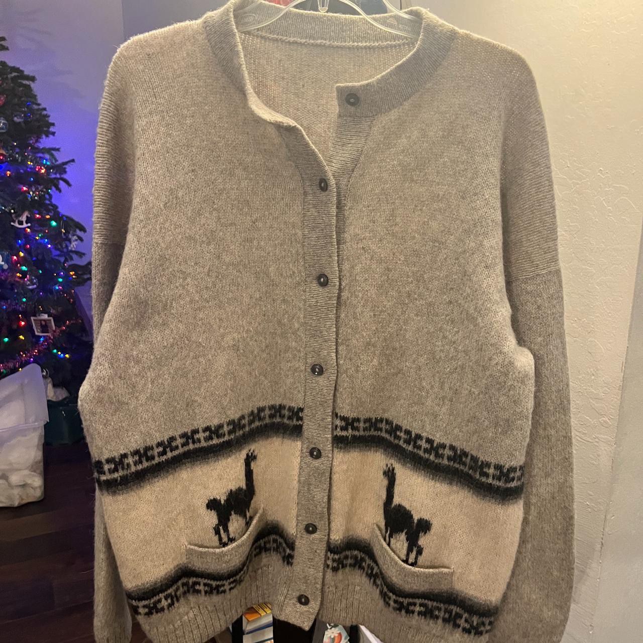 Bolivian cardigan wool sweater with Llama motif, ONE SIZE (looks like L) 