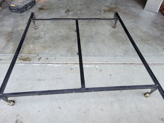 METAL BED FRAME