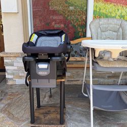 Graco High Car Seat And High Chair Great Condition. 