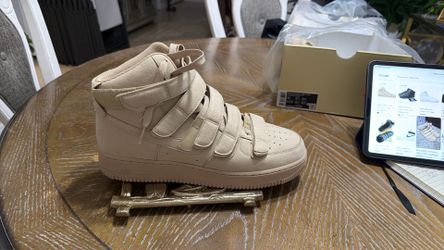 Nike Air Force 1 High 07 SP. Color Champighon Size 11