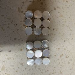 (JE10A)Vintage Mother Of Pearl Clip On Earrings 