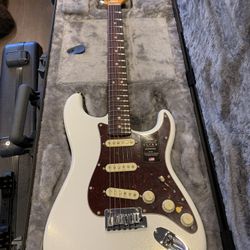 Fender Strat Ultra 