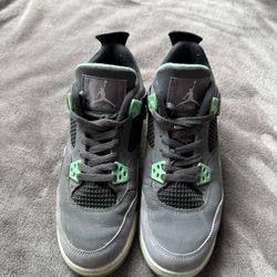 Nike Air Jordan Retro 4 Green Glow Size 7y 