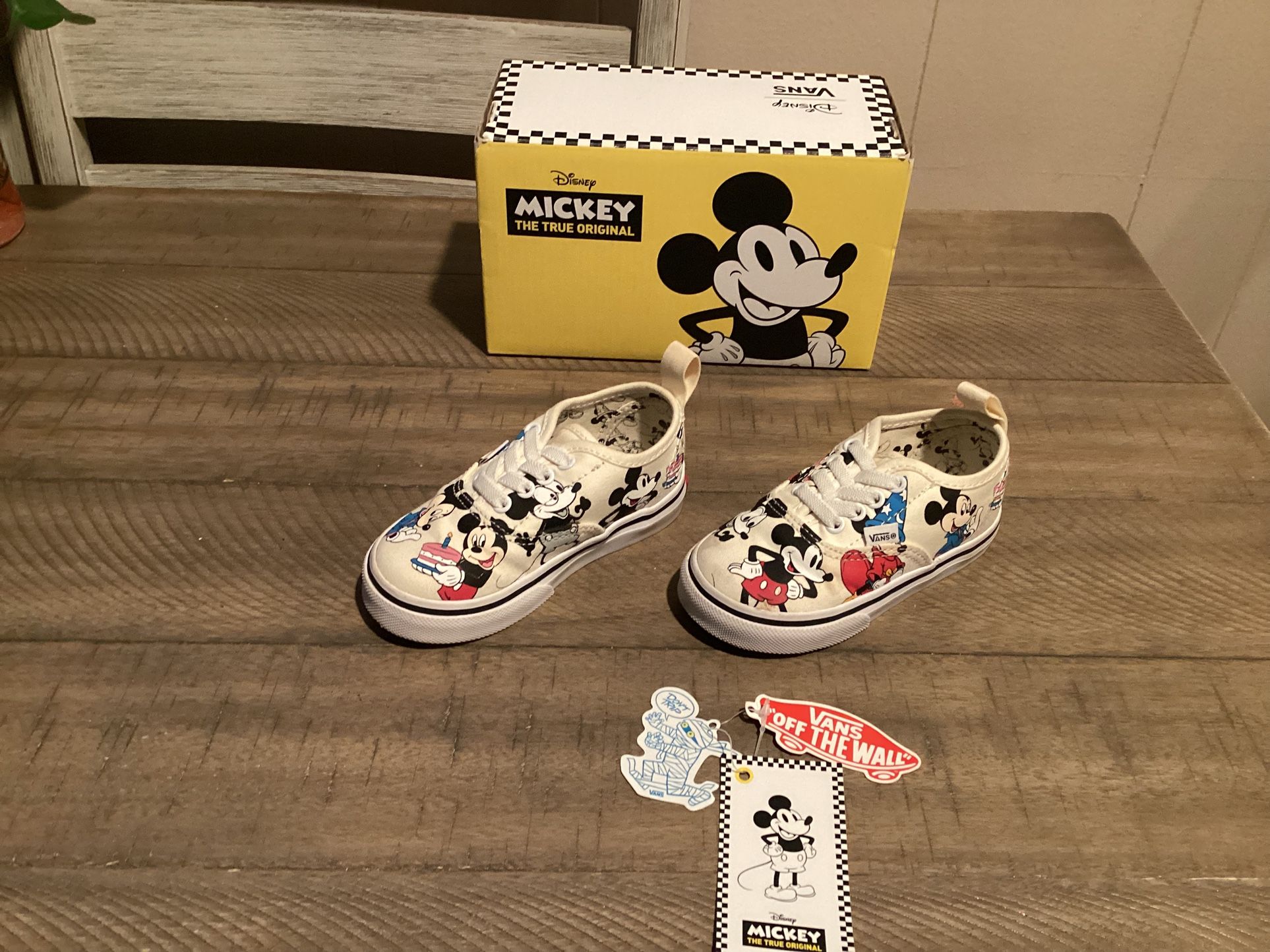 Vans Disney Mickey Birthday Tennis Shoes Size Zapatos Tenis