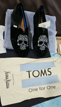 TOMS NEW