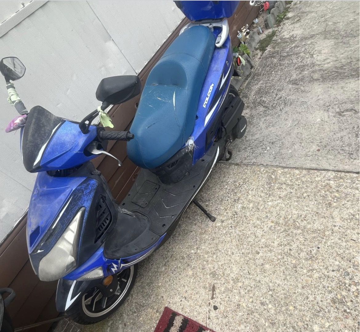  150cc Moped 