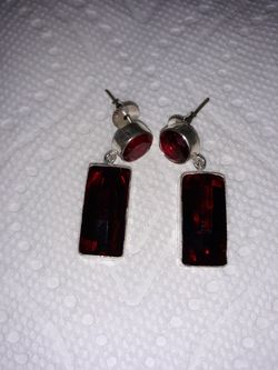 Beautiful Garnet ladies earrings