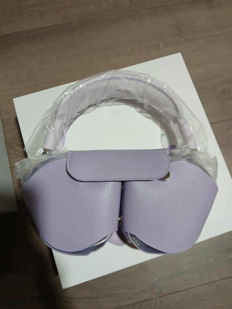 Apple AirPods Max USB-C Purple with Smart Case and Charger