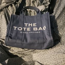 medium marc jacobs tote bag