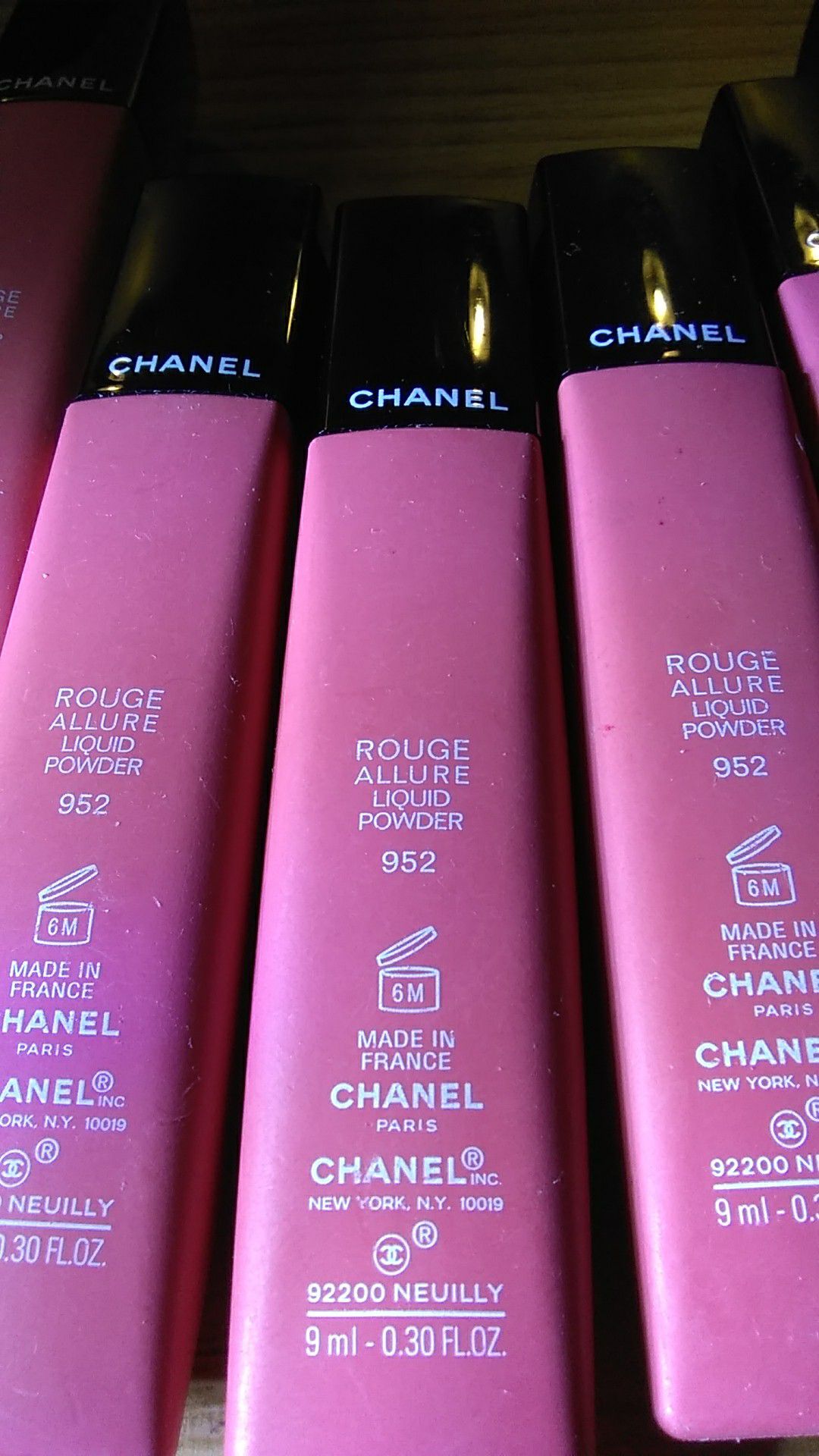 Chanel Rouge Allure Liquid Powder #952 for Sale in Los Angeles