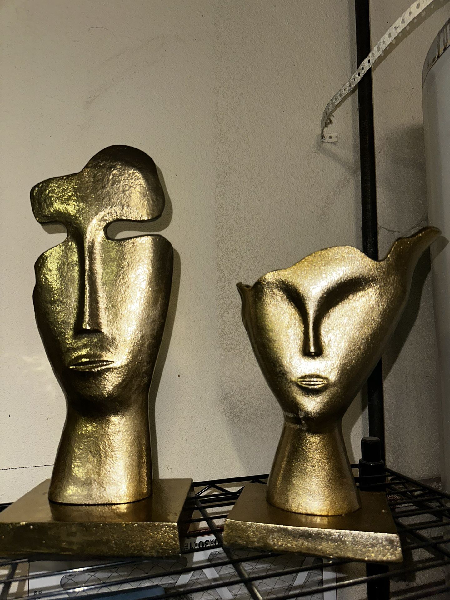 Gold Face Statues Abstract Decor Set