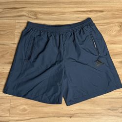 Men’s Adidas Shorts/ Athletic / Workout / Activewear / Gym / Exercise / Running 