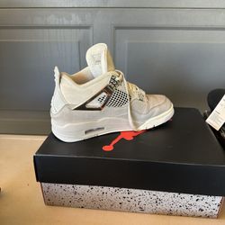 Women’s Jordan 4s Frozen Moments 