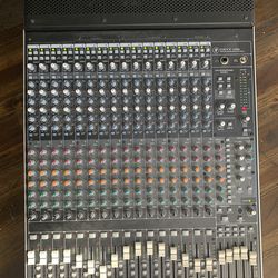 Mackie Onyx 1640i Mixer