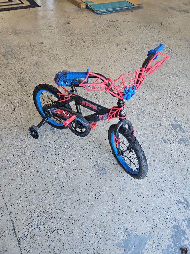 16" Spiderman Bike With Training Wheels, Excellent