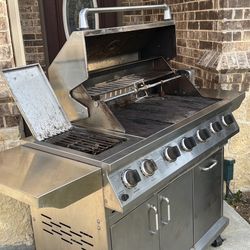 DUCANE GRILL LIKE NEW  EXCELLENT CONDITION $250 CAN YOU CHECK  ORIGINAL PRICE HOME DEPOT PLEASE ONLY SERIOUS BUYERS PLEASE