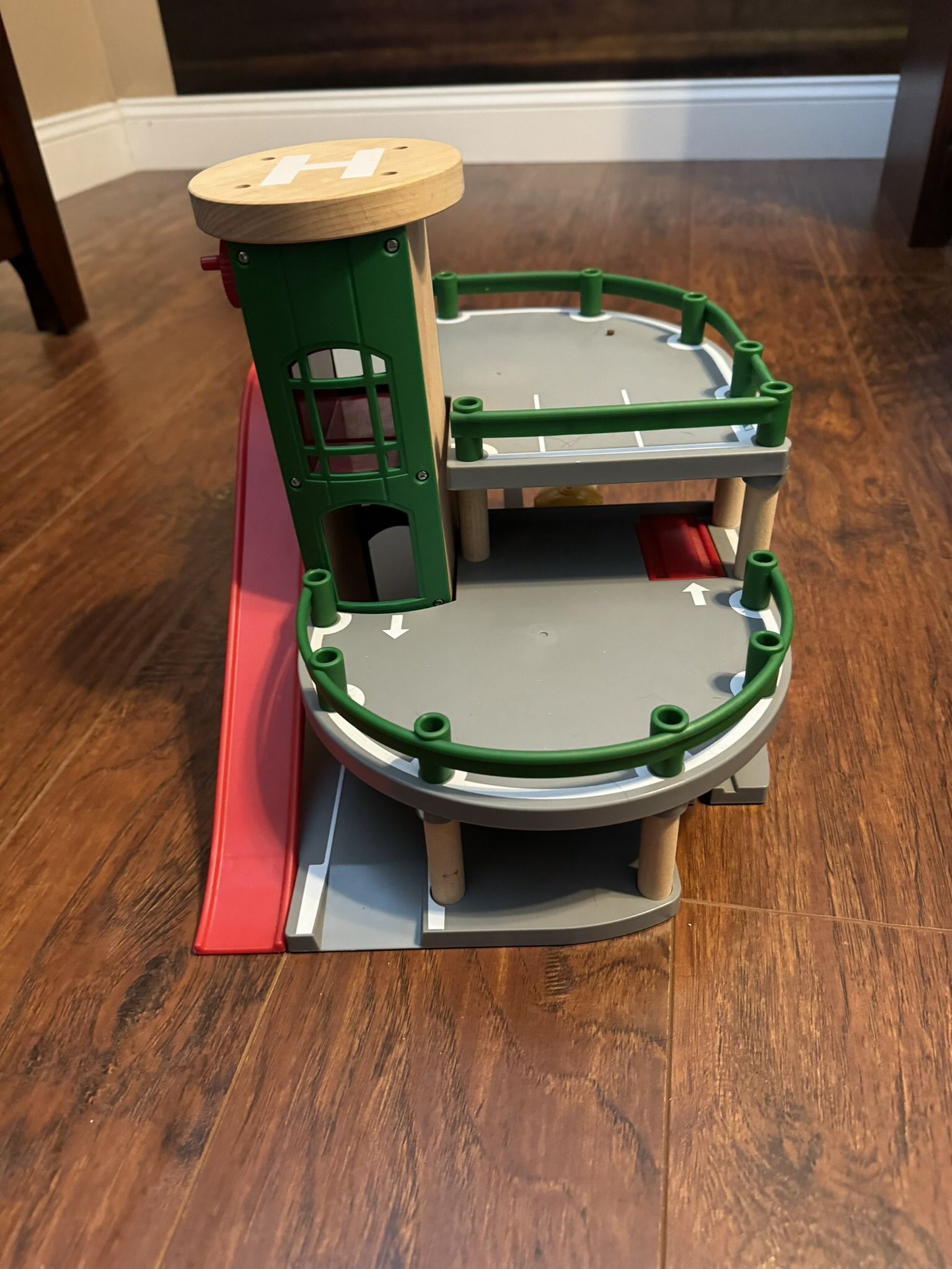 Brio Parking Garage Wooden Railway