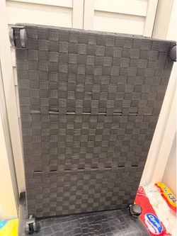 Clothing storage roller