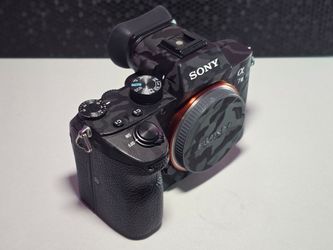 Sony A7 III mirrorless  full frame camera