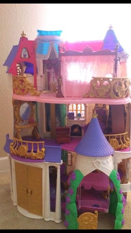 Tall Disney Princess Castle w/ working elevator
