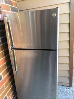 GE Stainless Refrigerator