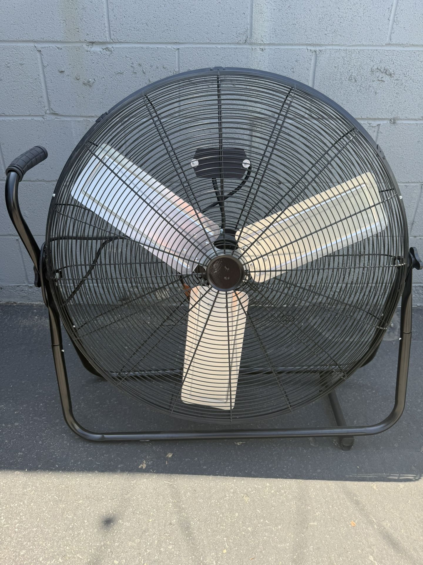 30” Industrial Floor Fans Like New