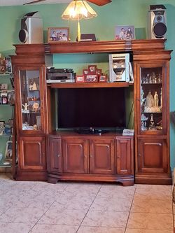Wall Unit