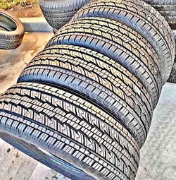 255/70/17 General vendo un set de llantas usadas excelente condiciones de vida las 4 ✅🤩I am selling a set of used tires, all 4 in excellent living co
