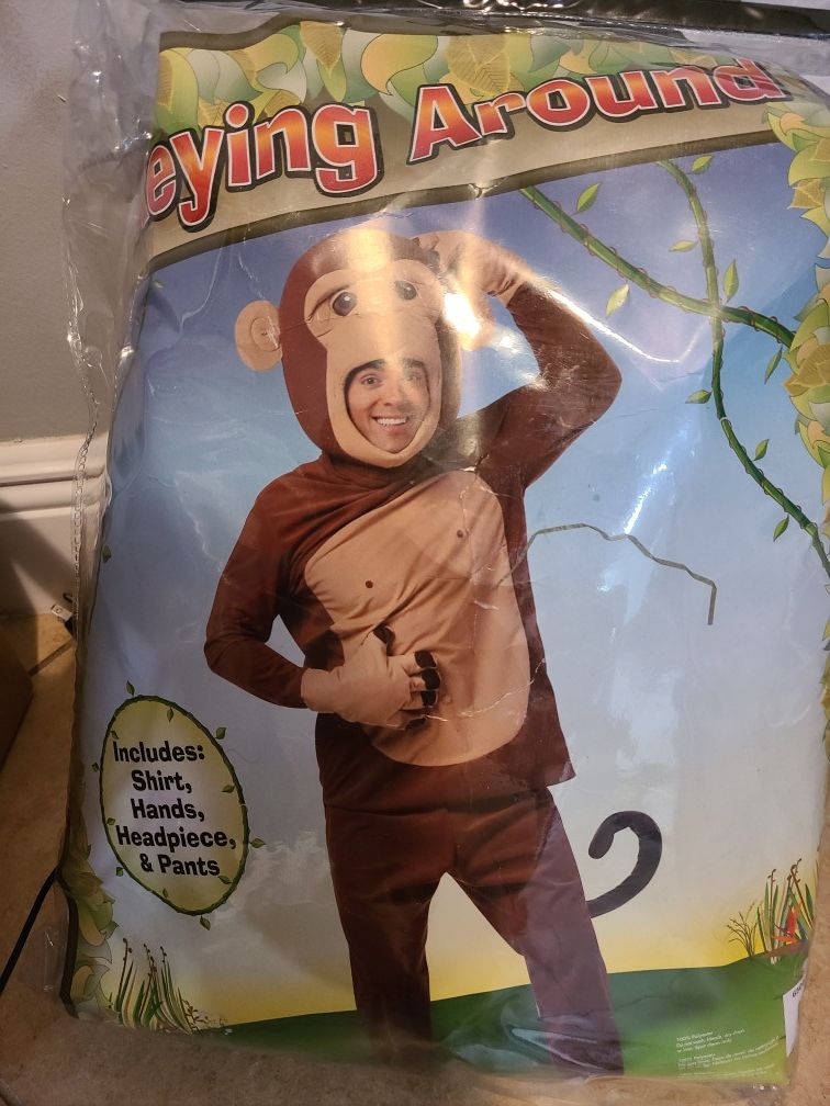 Curious George Halloween costume and T shirt M/L