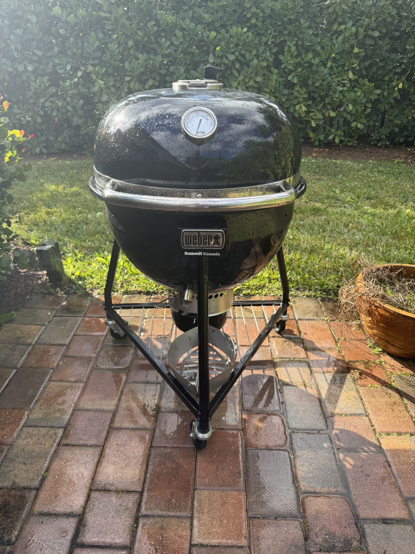 Weber Summit Kamado E6 Grill And Smoker + Cover