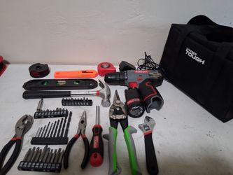 Hyper Tough tool kit/W 12v max screw gun