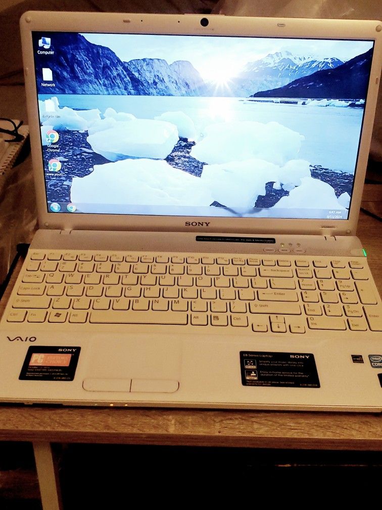 Sony VAIO EB Series Laptop Windows 7/VPCEB46FX/