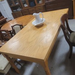 Dining Room Table 