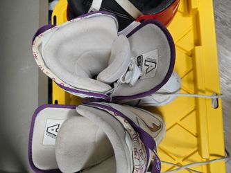 Avalanche Snowboard Boots White Purple
