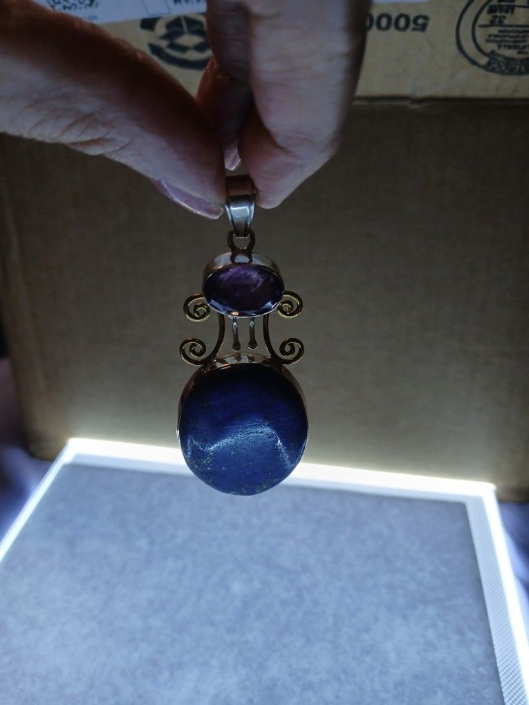 Pendant
