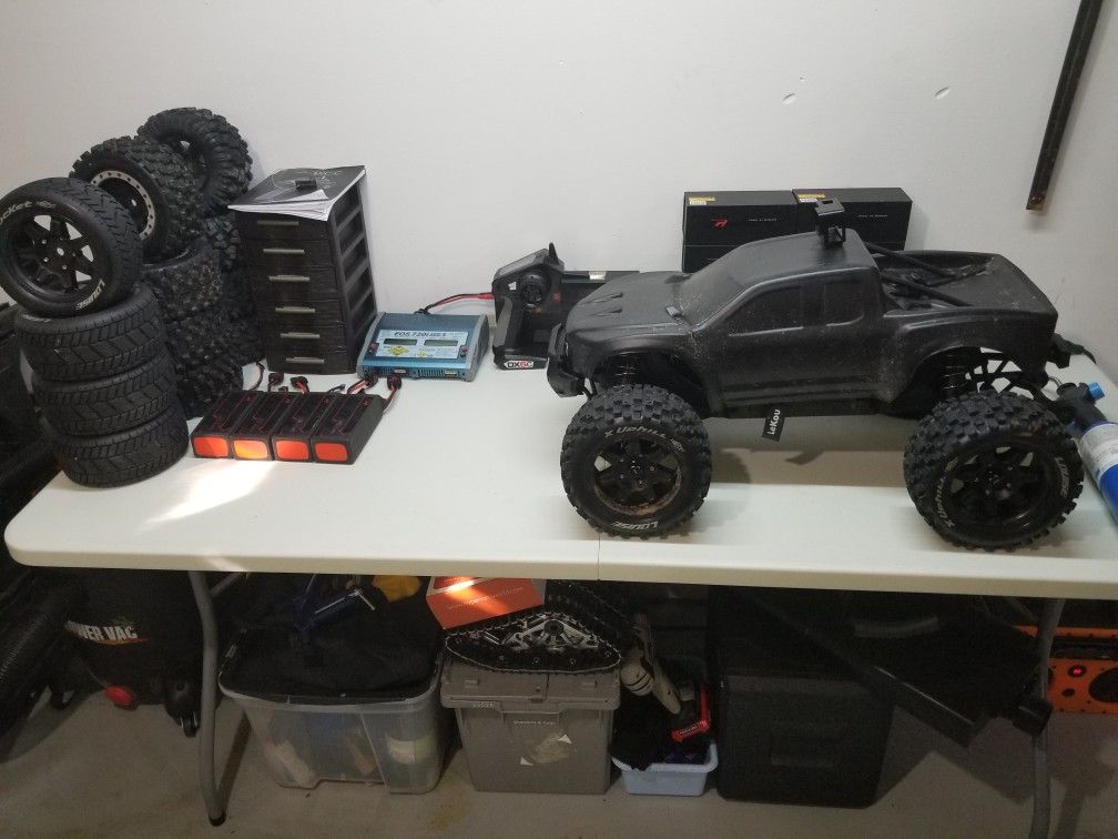 Custom 12s Traxxas xmaxx